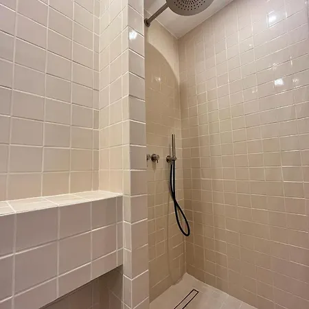 Apartment Design 6pers Pantheon Par Askmefrance Paris